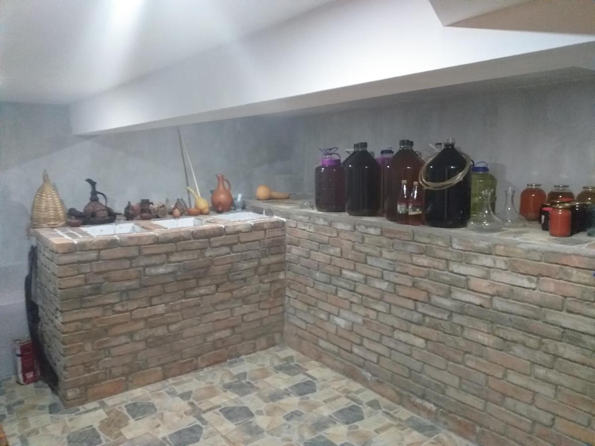 Hill-Fort كوتايسي المظهر الخارجي الصورة
